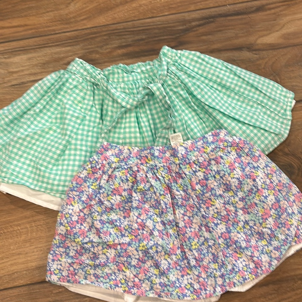 Set of 2 carters skirts